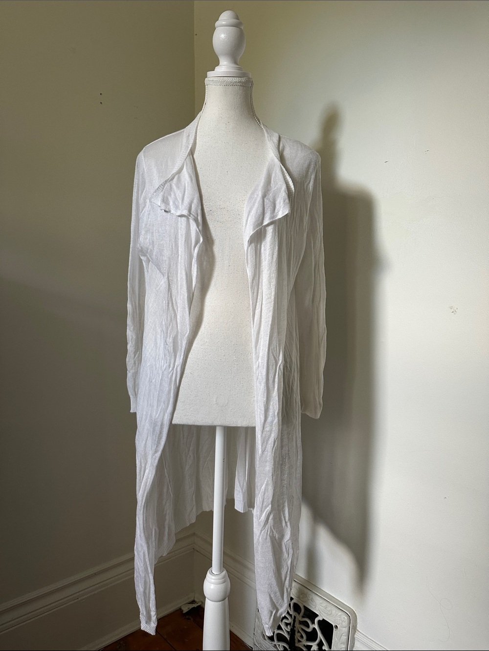 SAKS FIFTH AVENUE White Whimsical Fairy Open Front Long Lined Cardigan Medium